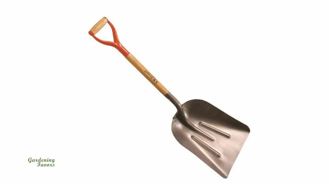 Steel scoop shovel